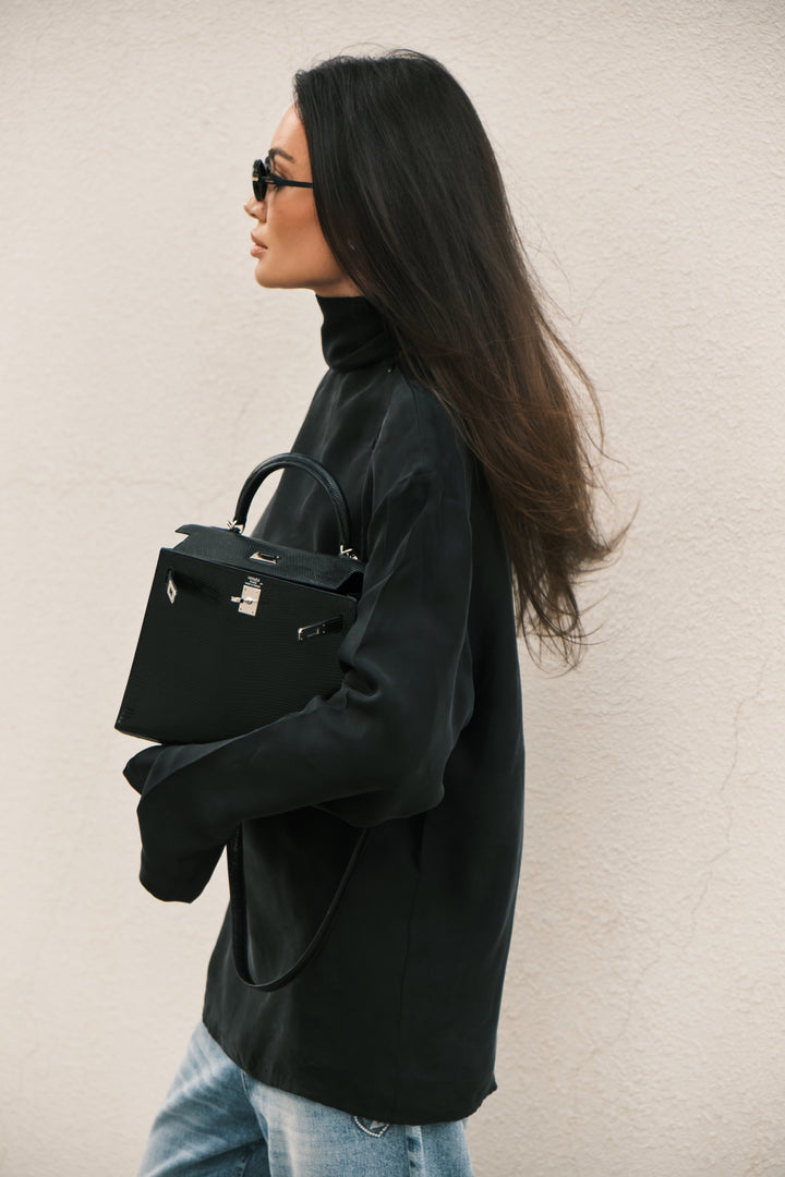 LIQUID KNOT COLLAR BLOUSE