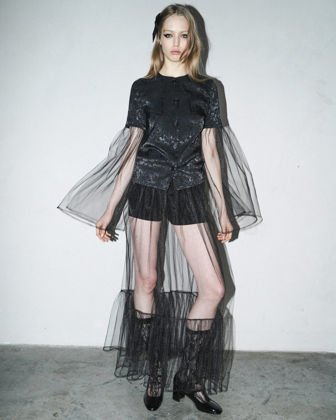 JACQUARD LONG-SLEEVED BLOUSE